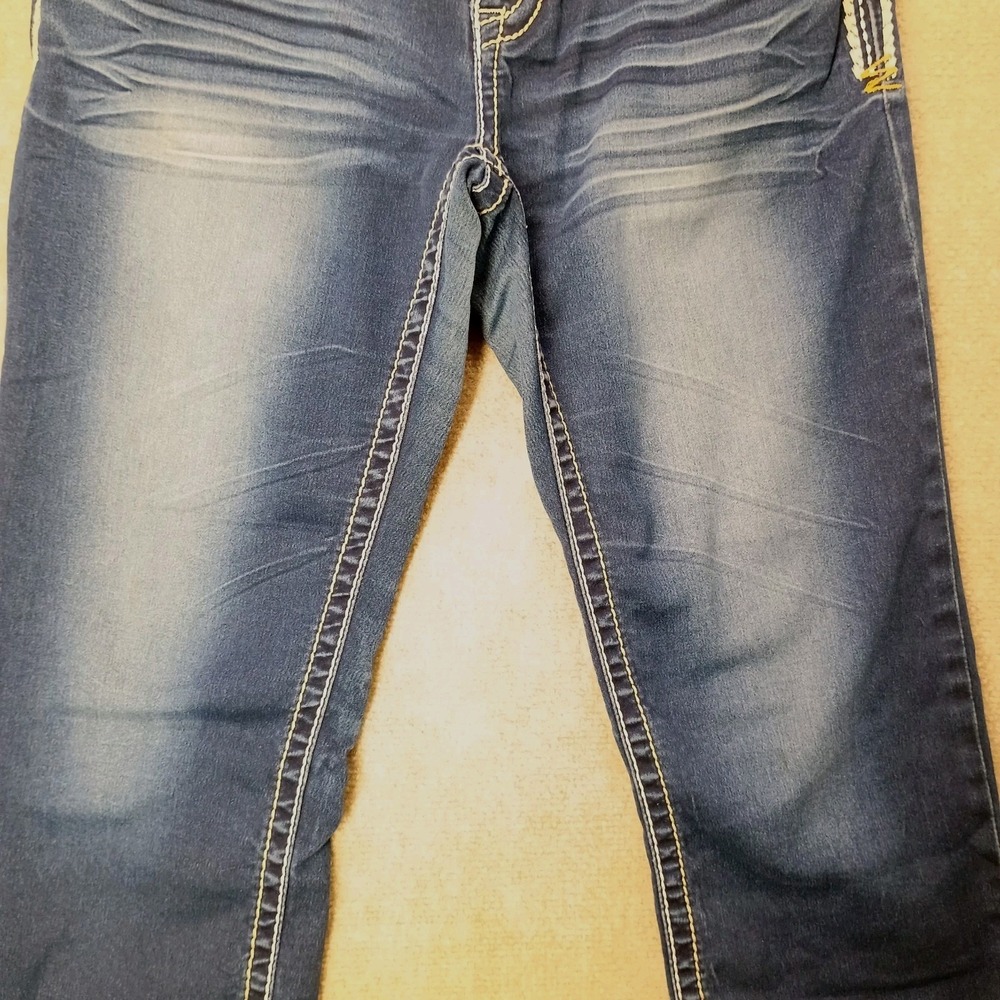 Hydraulic GRAMERCY Women's Size 8 Blue Denim Capris Embroidered Pockets 32x22 - Picture 4 of 14
